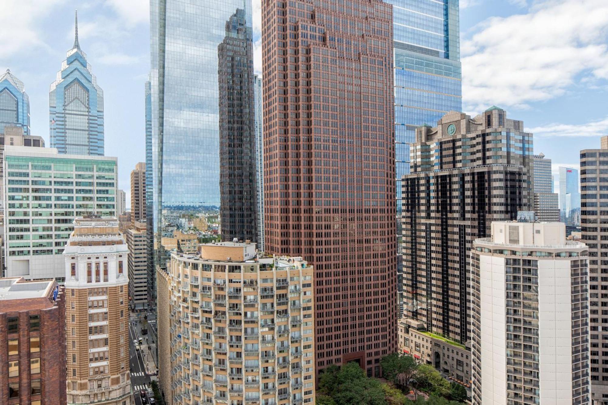 Sheraton Philadelphia Downtown Екстериор снимка